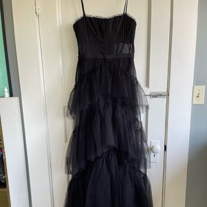 Oly Tiered Ruffle Tulle Evening gown